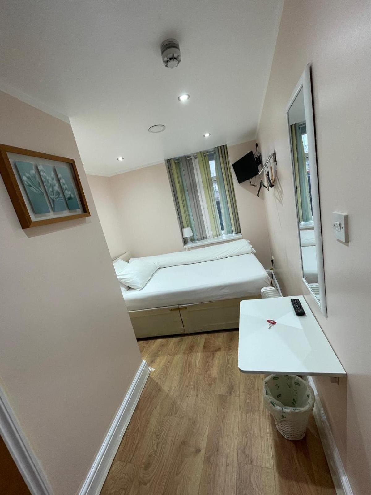 Accommodation Plus Londres Exterior foto